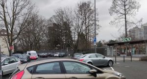Parken am Kölner Zoo leicht gemacht: Tipps für stressfreie Familienausflüge
